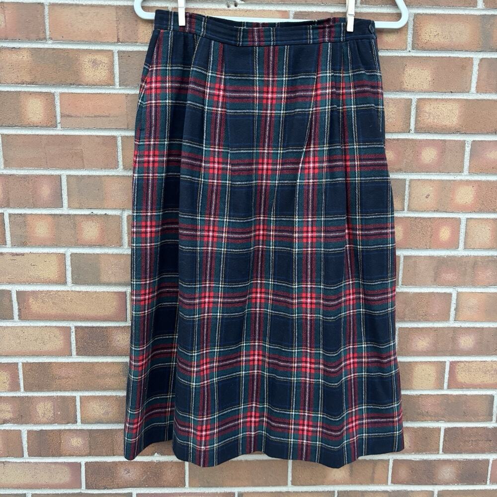 Vtg Pendleton Black Stewart Tartan Plaid Skirt 100% Wool Plaid 28 in Waist